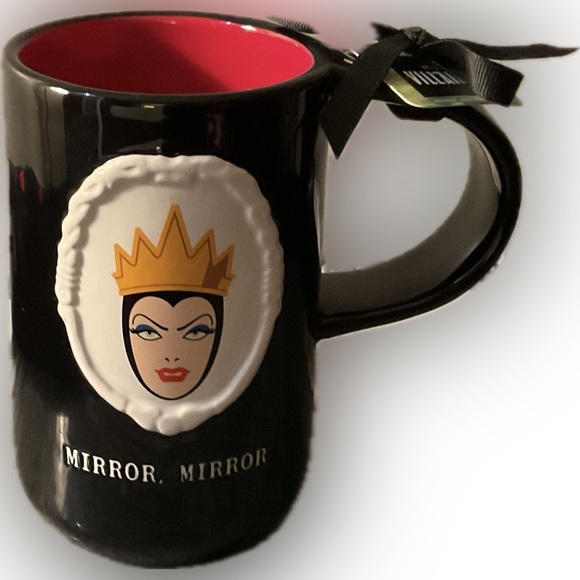 Rae Dunn X Disney Evil Queen Mug NWT - Picture 2 of 4